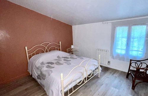 Dauphin Other | MAS LA BELLA VISTA - TIME TO LIVE