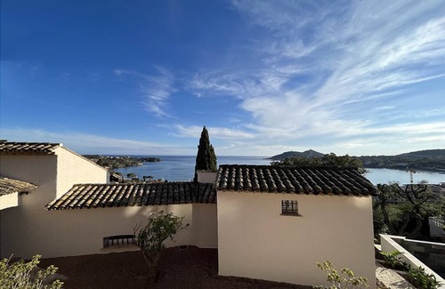 Saint-Raphael House | MAS MIRABELLE
