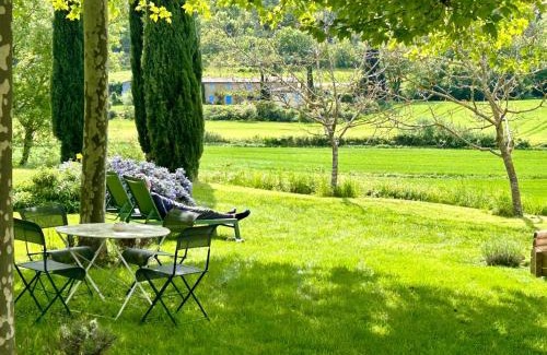 La Begude-de-Mazenc Bed & Breakfast | Mas1850 en Drôme provençale