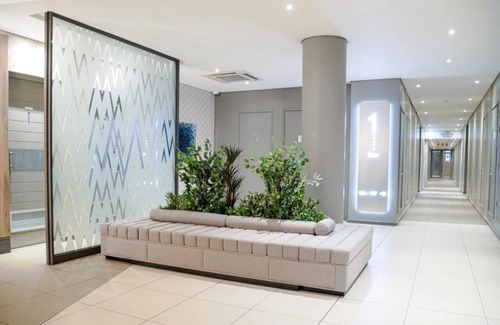 Greater Johannesburg Metropolitan Area Apartment | Masingita Towers - Luxury Double Room