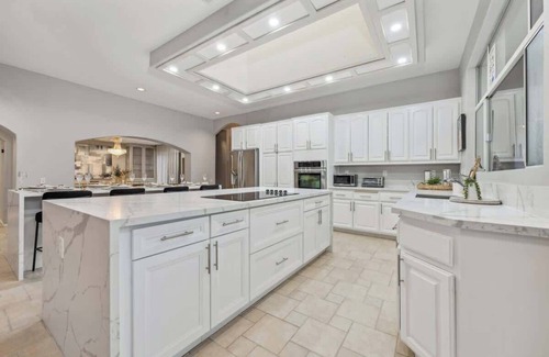 Ramona House | Massive 9BR Stunning MTN View Zen Retreat Pool+Spa