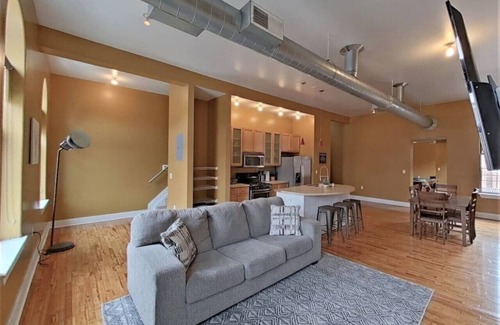 Over-the-Rhine House | Massive condo in the heart of the city!