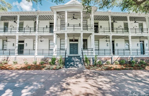 Tybee Island Condo | Massive Condo Sleeps 12 with Pool at North Beach