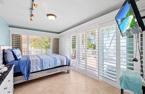 North Redington Beach House | Massive home on the water!