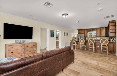Dania Beach House | Massive Multi Family Home with Pool - Walk to Casino & Near the Beach!