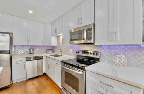 San Diego Apartment | Massive Oceanview 6BR/6BA Sleeps 30+Rooftop Deck