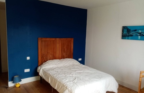 Saint-Laurent-Blangy Bed & Breakfast | Master bedroom sleeps 4