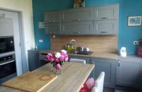 Saint-Laurent-Blangy Bed & Breakfast | Master bedroom sleeps 4