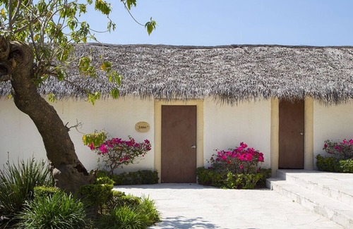 Amatlan Apartment | Master Suite at El Tepozteco National Park Center