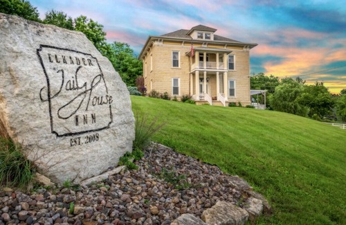 Elkader House | Master Suite at Elkader Jailhouse Inn