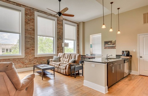 Downtown Condo | Master Tournament Luxury Condo with Views