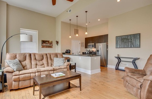 Downtown Condo | Master Tournament Luxury Condo with Views