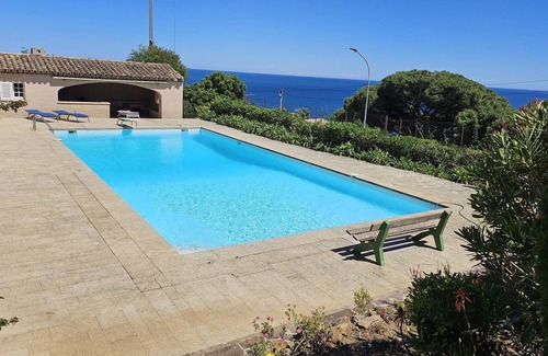 Plage de la Garonnette House | Master Villa sleeps 12 and very large swimming pool
