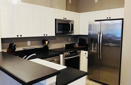 West End Condo | Master’s Ready! Perfect location for the golf enthusiast!
