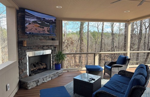 North Augusta House | Masters Rental – 7.4 Miles from Augusta National. Sports Bar + Outdoor Patio