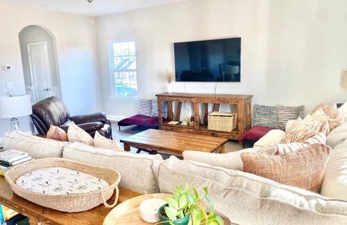 North Augusta House | Masters Rental, Spacious 4-bedroom house in welcoming North Augusta with WiFi