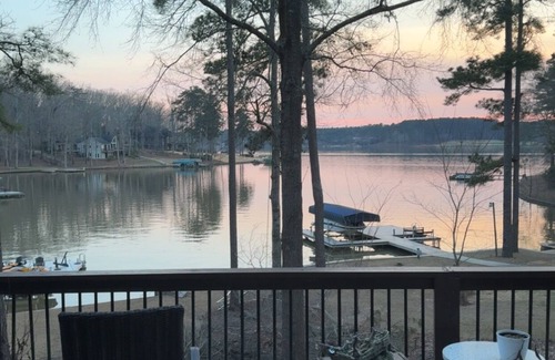 Lake Oconee House | MASTERS WEEK!Perfect Gathering Spot On Oconee. Ritz, Lake, Clays, Fishing, Golf!