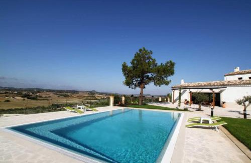 Ariany Hotel | Mater Ariany