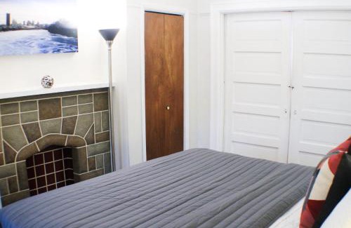 Bloomfield Apartment | Mathilda Street Trio - The Lodge with King Bed