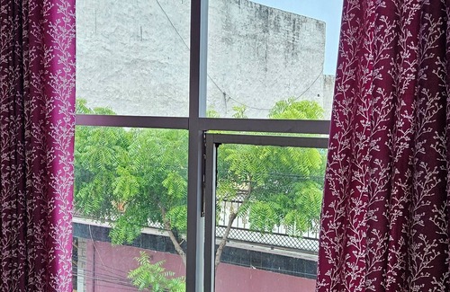Mathura Bed & Breakfast | Mathura