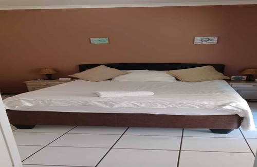 Greater Johannesburg Metropolitan Area Hotel | Matina guest house