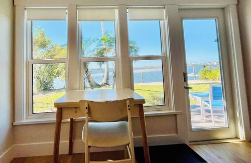 Matlacha Apartment | Matlacha Cottage 2/2 remodeled& sunsets!n