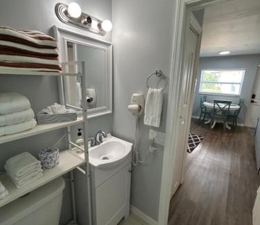 Matlacha Isles-Matlacha Shores Hotel | Matlacha on Shoreview