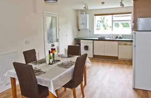 Matlock Cottage | MATLOCK GREEN, pet friendly, with a garden in Matlock