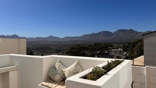 Mountainside Apartment | Matt's Place