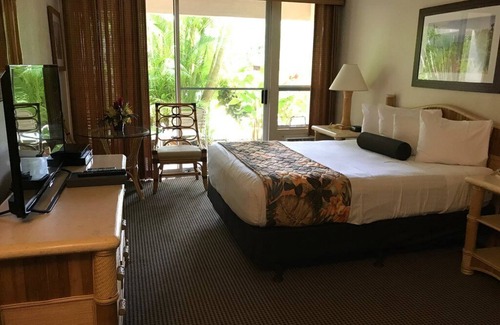 Kihei Resort | Maui Banyon Resort Studio Unit Sleeps 2