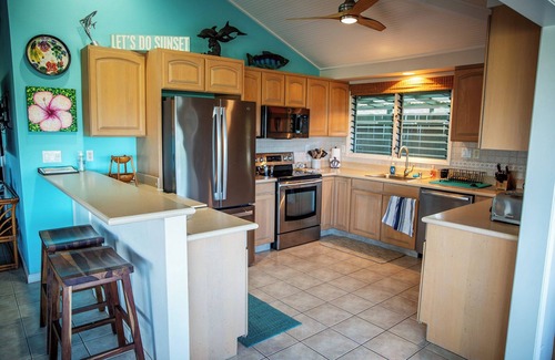 Kaanapali Cottage | Maui is calling you back! Enjoy our Ocean View Cottage- 200+ Rave Reviews Await!