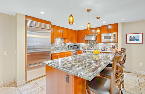 Honokowai Condo | Maui Resort Rentals: Honua Kai – 4 Total Bedrooms, 9th Floor Stunning Deluxe Ocean Views!
