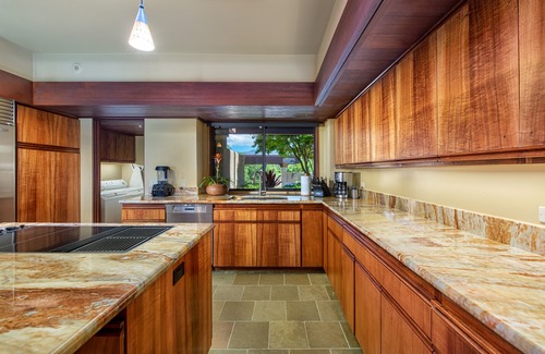 Kamuela Villa | Mauna Kea Villa, Walking Distance to the Beach and Hotel - Beyond Perfection!