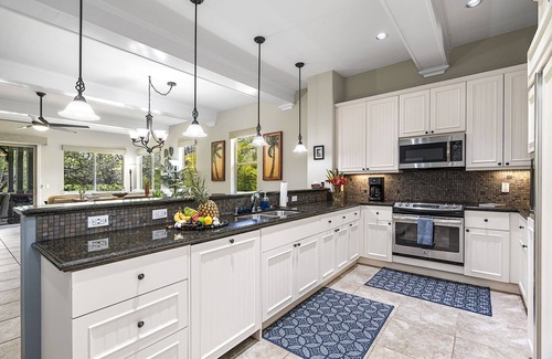 Kulalani House | Mauna Lani Treasure - Newly Decorated 3 Bed/2.5 Bath Townhome with Beach Club