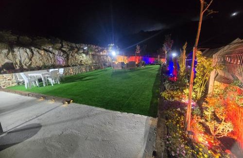 Ein Qiniyye House | Mavi park