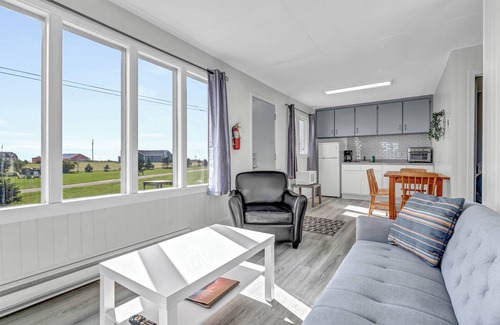 Mavillette Hotel | Mavillette Beach Lodge and RV Park