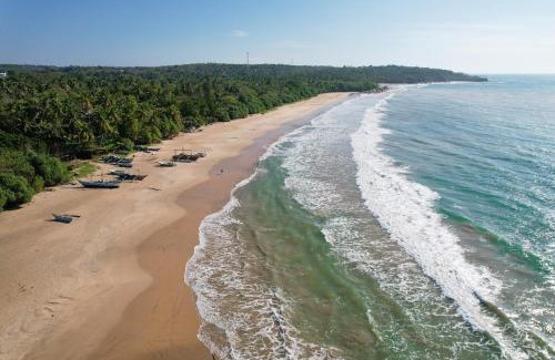 Morakatiyara Hotel | Mawella Beach Resort