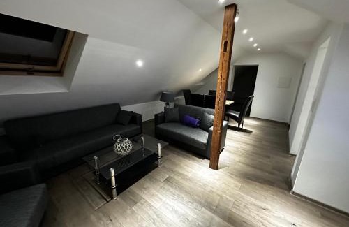 Dernbach Apartment | Max