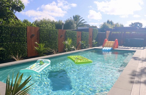 Mornington Peninsula House | MAX Entertain Beachside Retreat - New Build Home in Mornington with Amazing Pool