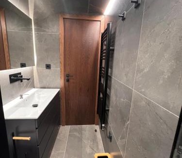 Varna City Centre Apartment | Maxim Apartment with Free Parking