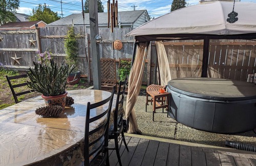 South End House | maximalist luxury home with 2 rooms available