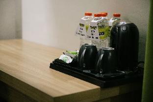 Gubeng Hotel | MaxOneHotels at Dharmahusada Surabaya