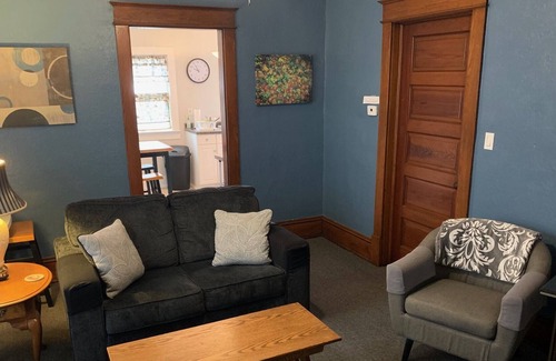Loudonville Apartment | May 12-14 Available -1stFloor/1BR Apt Downtown Loudonville/Mohican Country