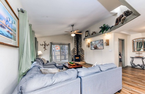 Ruidoso Cabin | May Sale! - Arcade🕹️ -Great Reviews!
