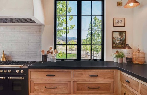 Santa Rosa House | Mayacama Manor - Sonoma Retreat