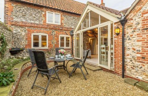 Brancaster House | Mayes Cottage