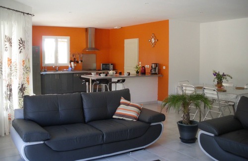 Mazan Villa | Mazan holiday villa with private swimming pool on 3000m