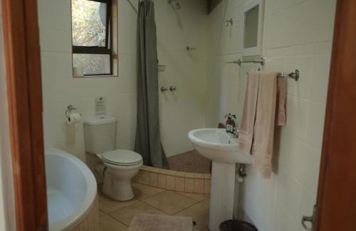 Hluhluwe Hotel | Mazuri Bush Cottages