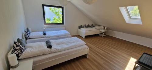 Oerlinghausen Apartment | MC MONTI Bielefeld - Oerlingshausen Zentral, NETFLIX