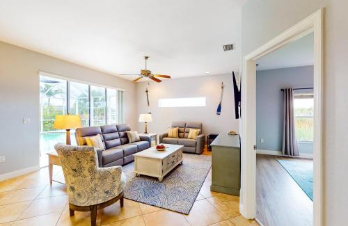 South Gulf Cove House | McAlester Taigh